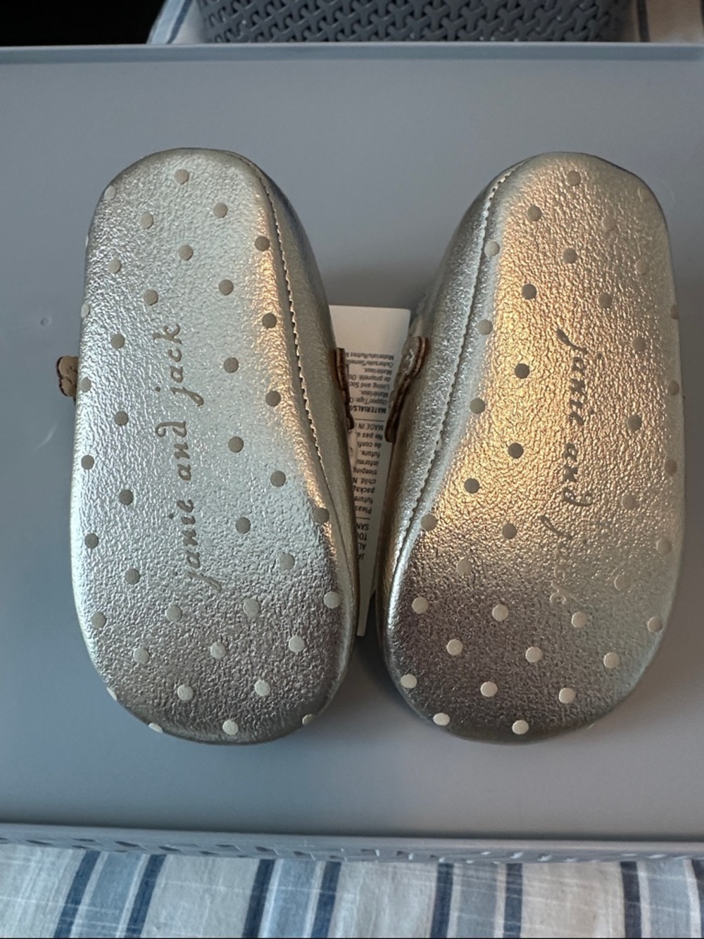 NEW Janie and Jack - Metallic Gold Mary Jane baby Shoes 6-12m - Picture 4 of 5